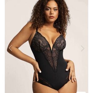 Brand New Populish Deep-V Neck Lace Thong Bodysuit Sz L